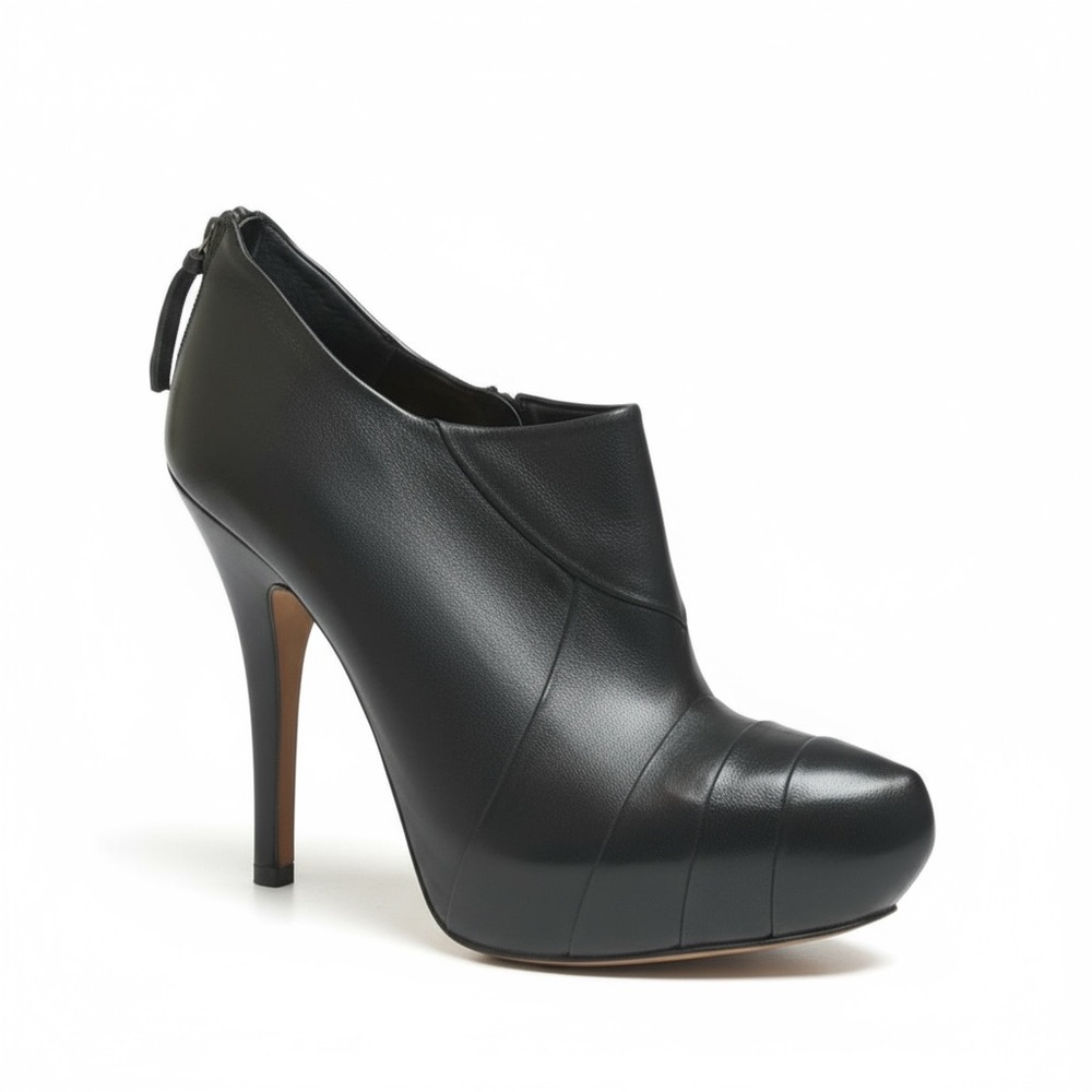 Luxe: Studio NK ꥟ Zip Back Platform Stiletto Heel Ankle Booties ꥟ Black Leather